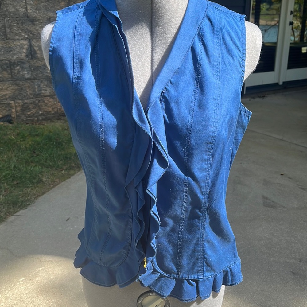 Size 8 royal blue 100% cotton sleeveless blouse.
